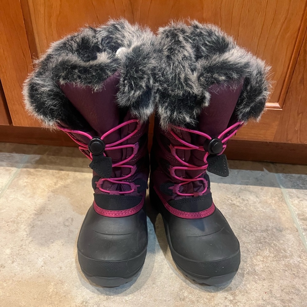 Girls Kamik Winter Boots with Faux Fur Trim